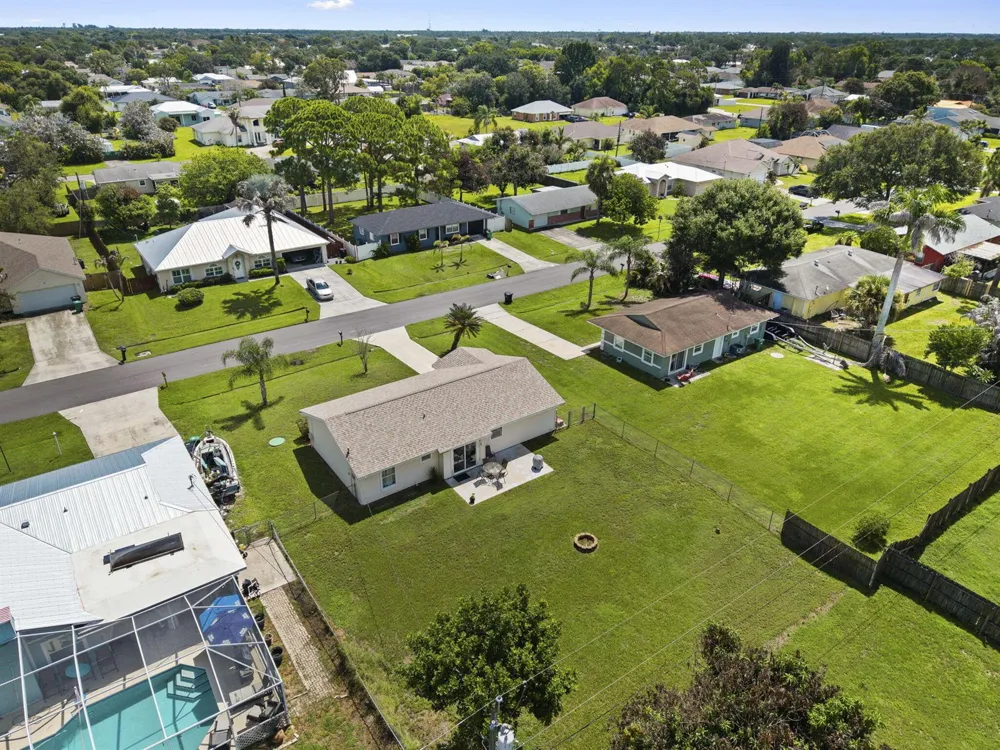 1154 SE Preston Lane Port St. Lucie, FL 34983