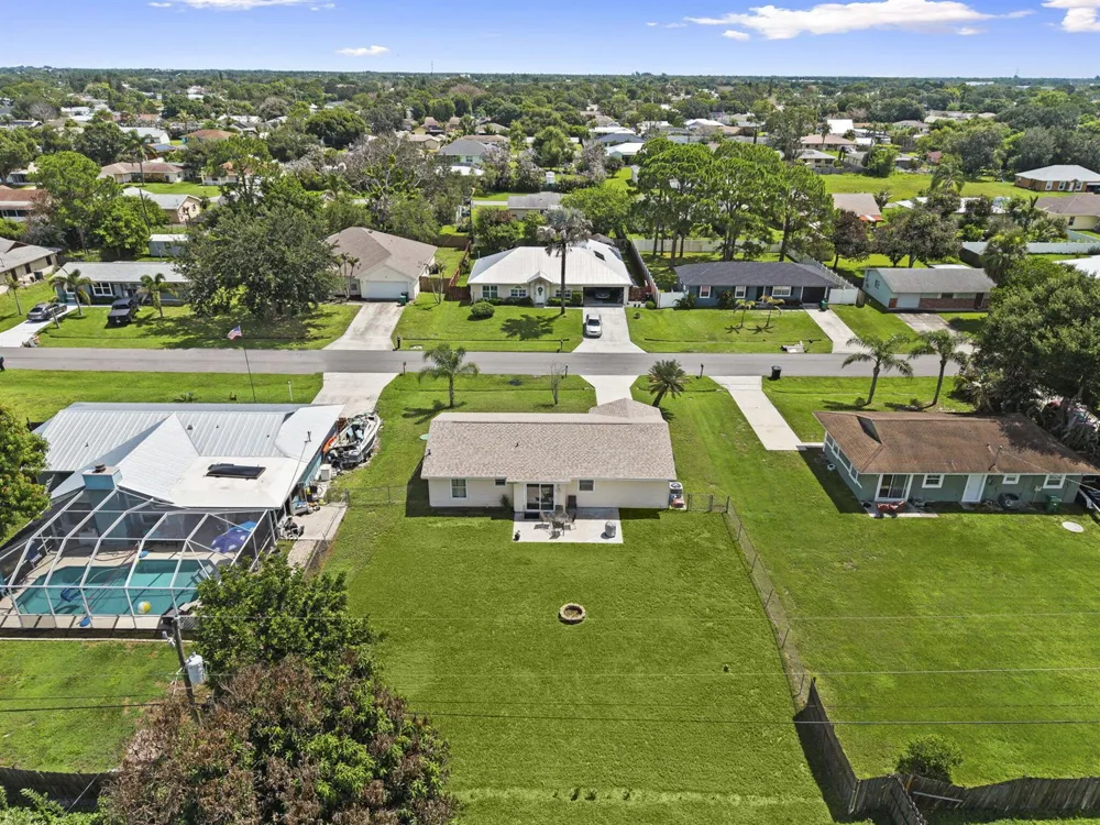 1154 SE Preston Lane Port St. Lucie, FL 34983