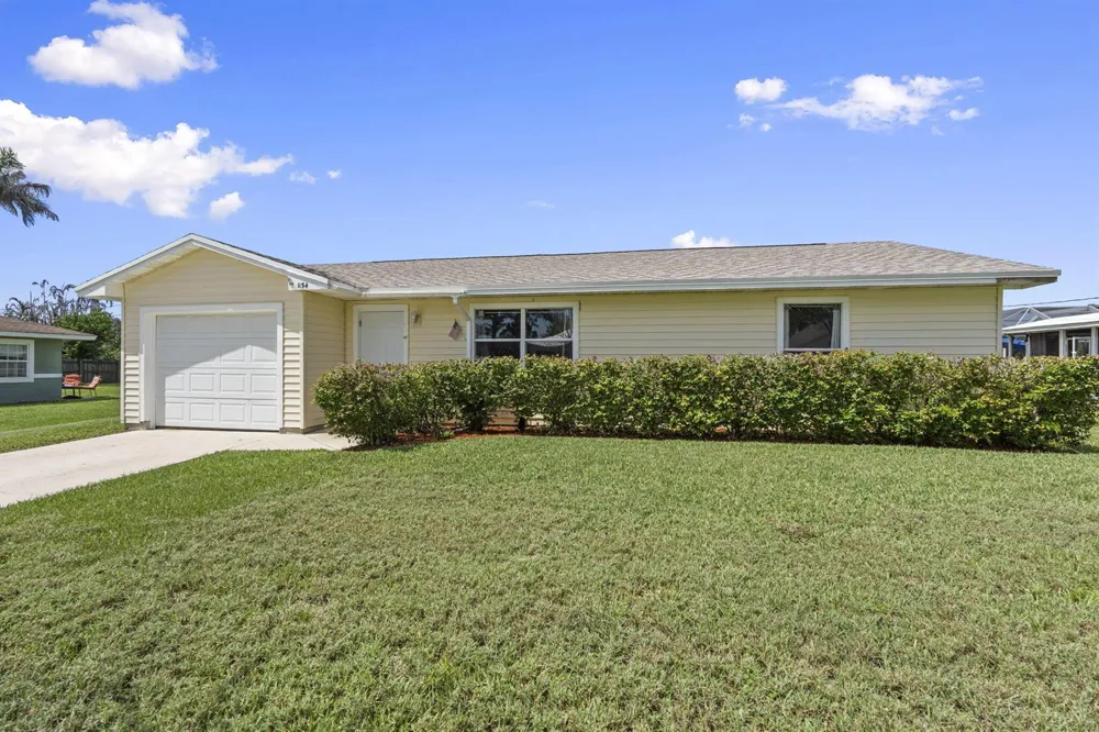 1154 SE Preston Lane Port St. Lucie, FL 34983