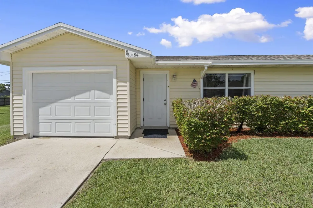 1154 SE Preston Lane Port St. Lucie, FL 34983