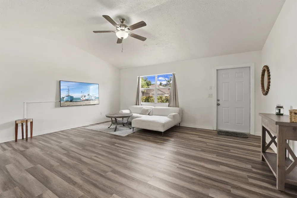 1154 SE Preston Lane Port St. Lucie, FL 34983