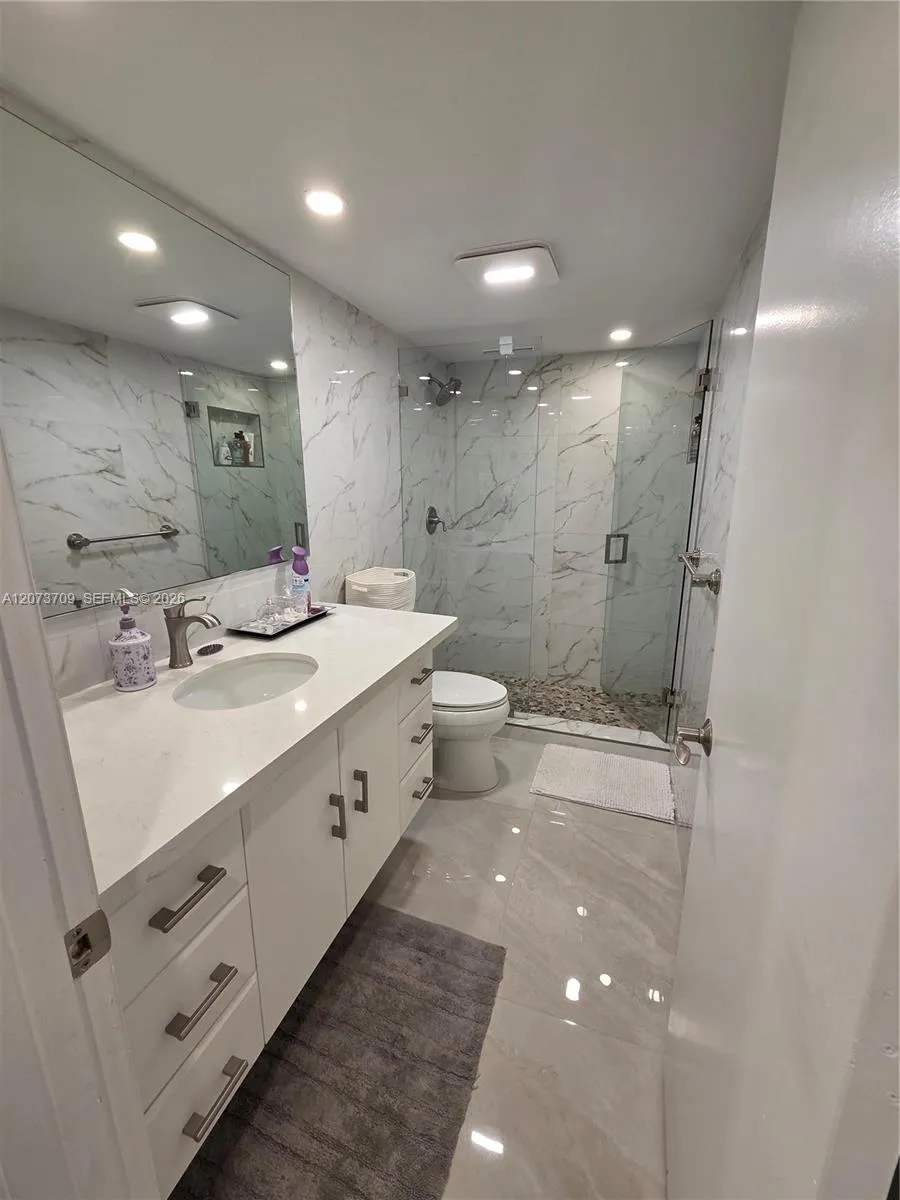 4900 Ocean Blvd #912 Lauderdale By The Sea, FL 33308