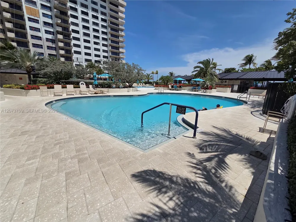 4900 Ocean Blvd #912 Lauderdale By The Sea, FL 33308
