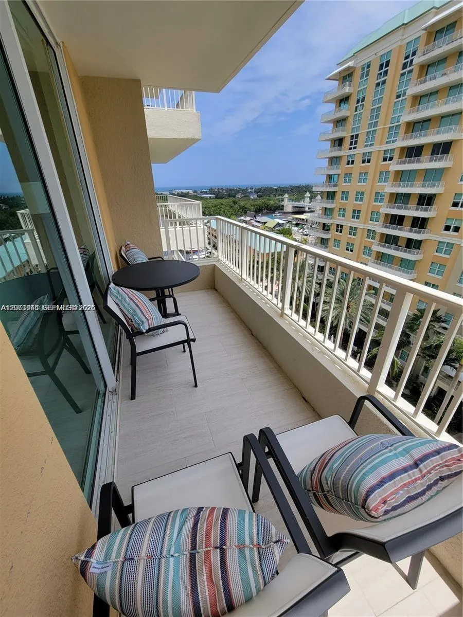 700 E Boynton Beach Blvd #1007 Boynton Beach, FL 33435