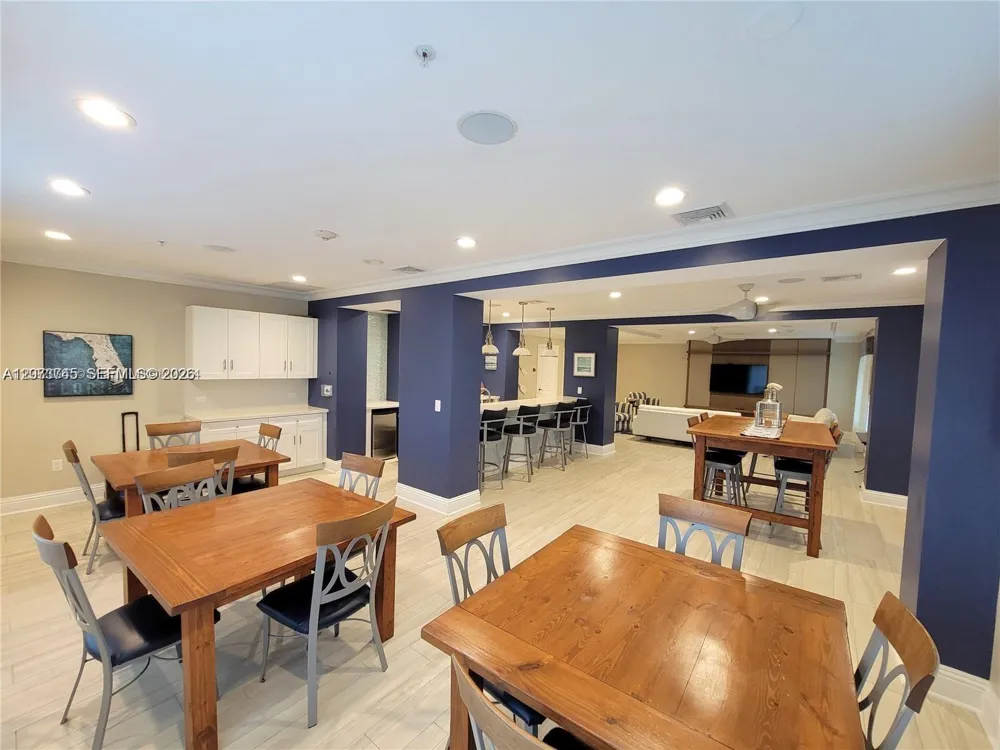 700 E Boynton Beach Blvd #1007 Boynton Beach, FL 33435