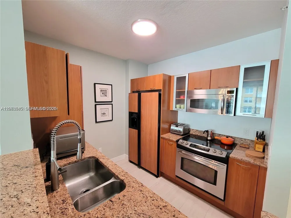 700 E Boynton Beach Blvd #1007 Boynton Beach, FL 33435