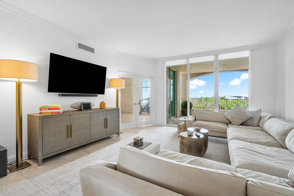 3740 S Ocean Boulevard #407 Highland Beach, FL 33487