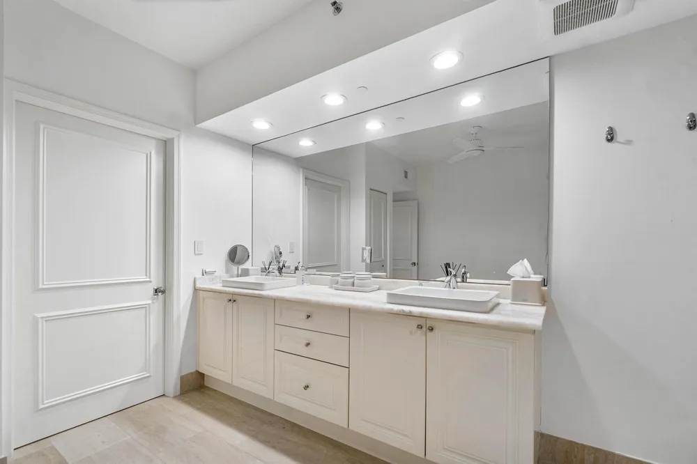 3740 S Ocean Boulevard #407 Highland Beach, FL 33487