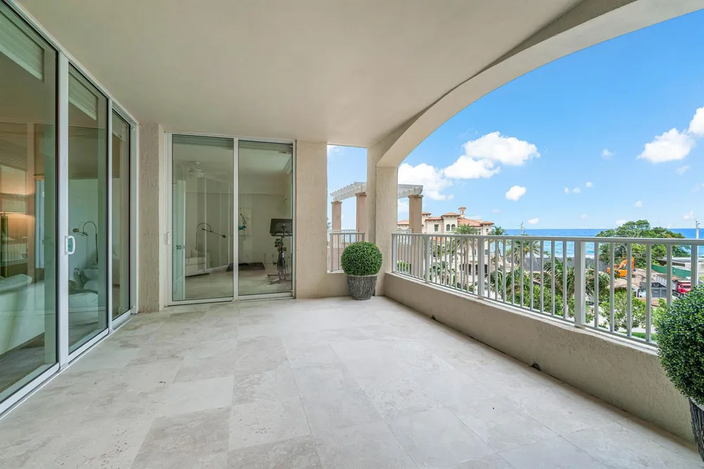 3740 S Ocean Boulevard #407 Highland Beach, FL 33487