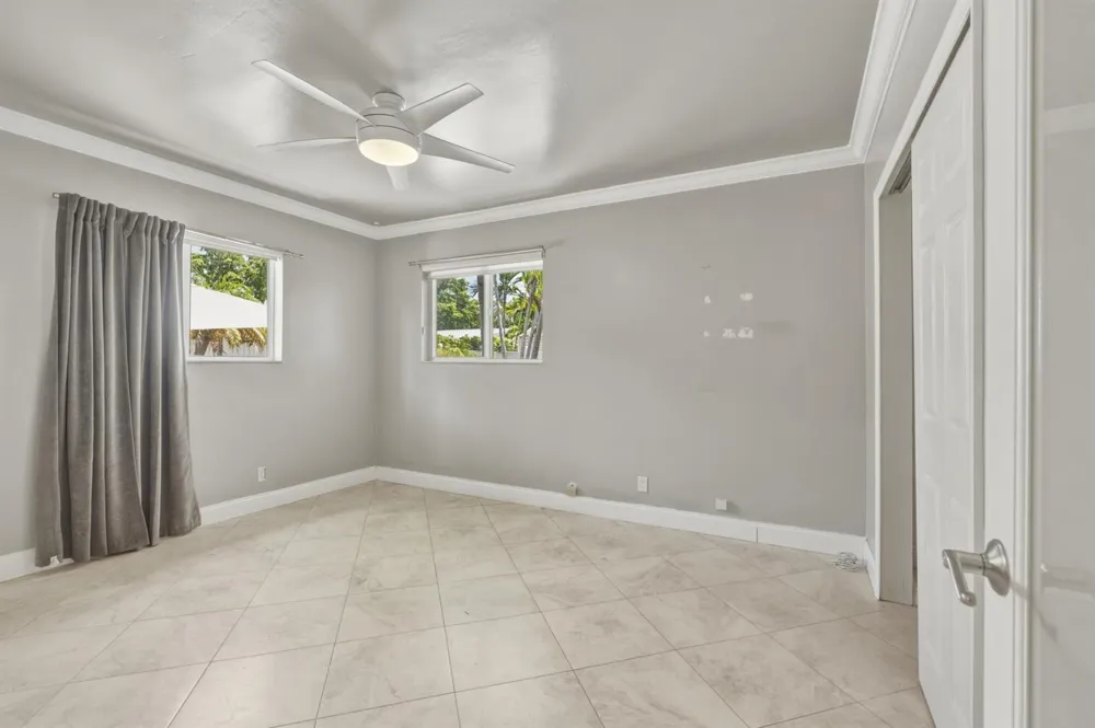4310 NE 15th Way Oakland Park, FL 33334