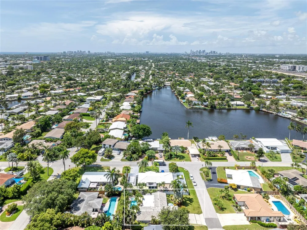 4310 NE 15th Way Oakland Park, FL 33334