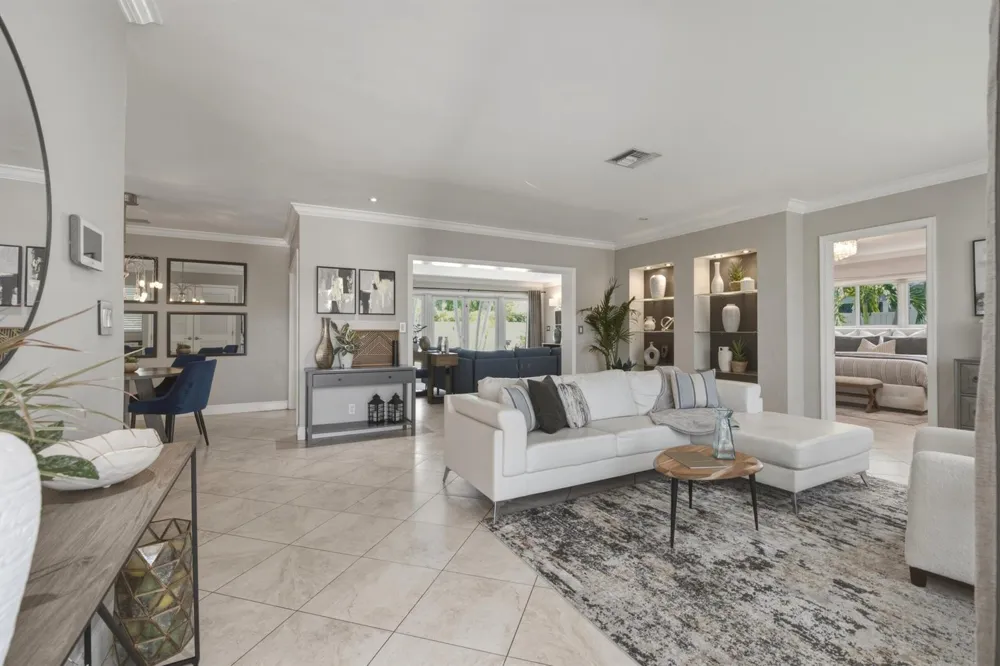 4310 NE 15th Way Oakland Park, FL 33334