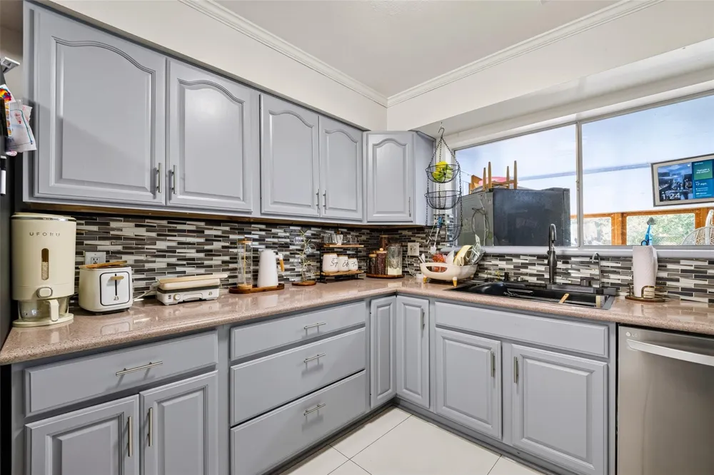 104 Burgundy Lane League City, TX 77573