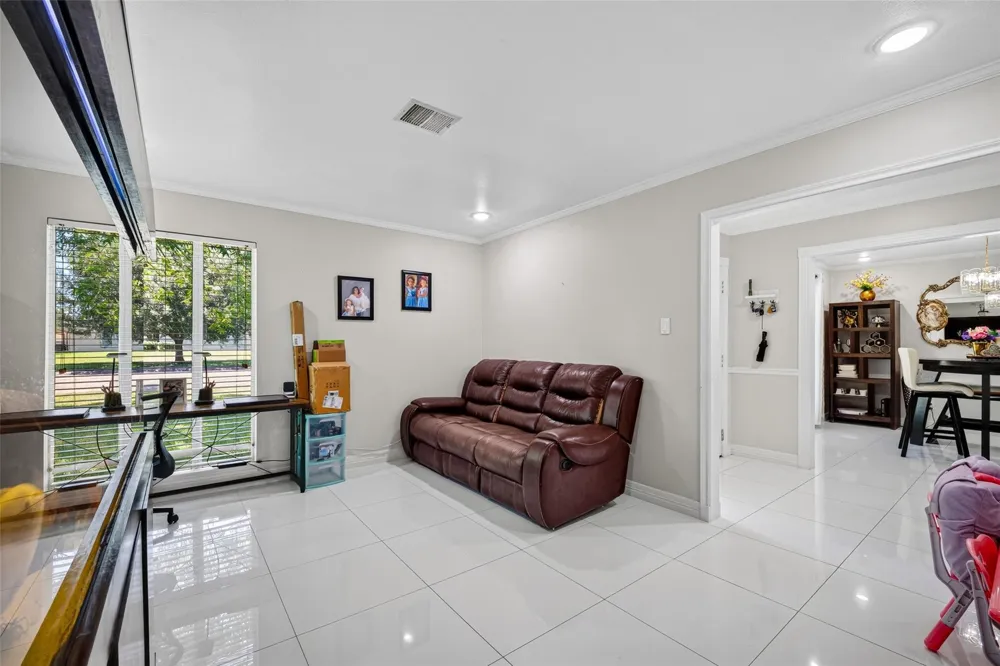 104 Burgundy Lane League City, TX 77573
