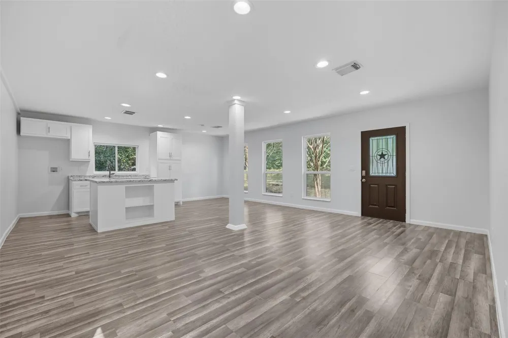 30519 Lake Circle Lane Magnolia, TX 77354