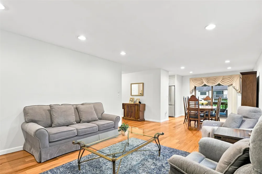 43 Jefferson Oval #A Yorktown Heights, NY 10598