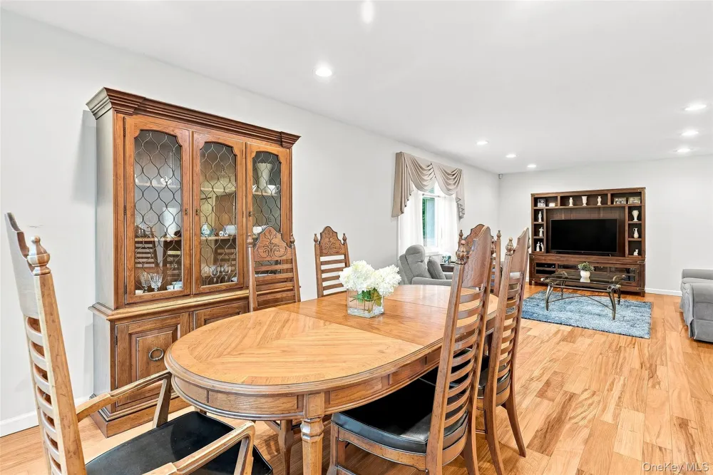 43 Jefferson Oval #A Yorktown Heights, NY 10598