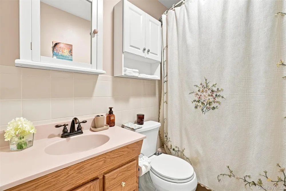 43 Jefferson Oval #A Yorktown Heights, NY 10598