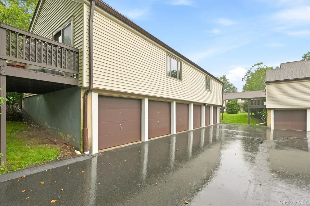 43 Jefferson Oval #A Yorktown Heights, NY 10598