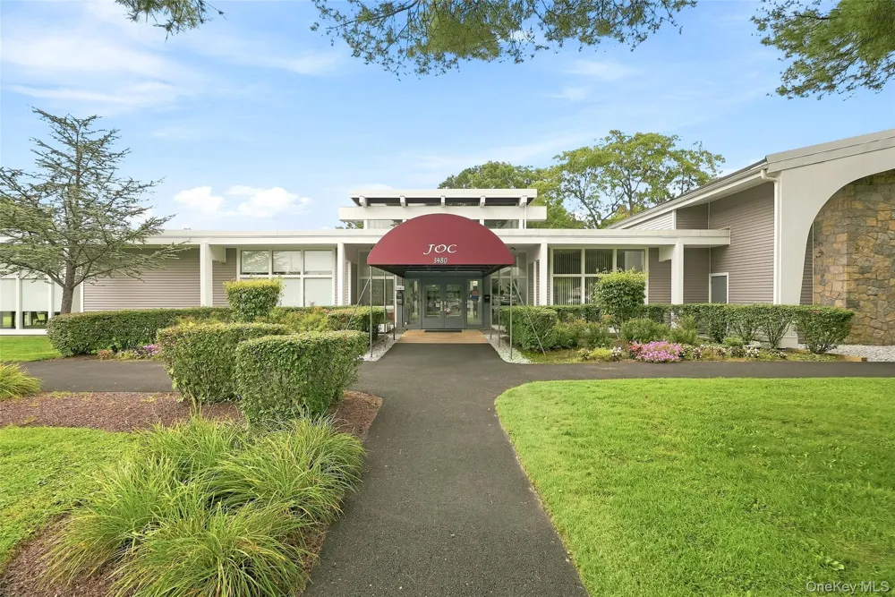 43 Jefferson Oval #A Yorktown Heights, NY 10598