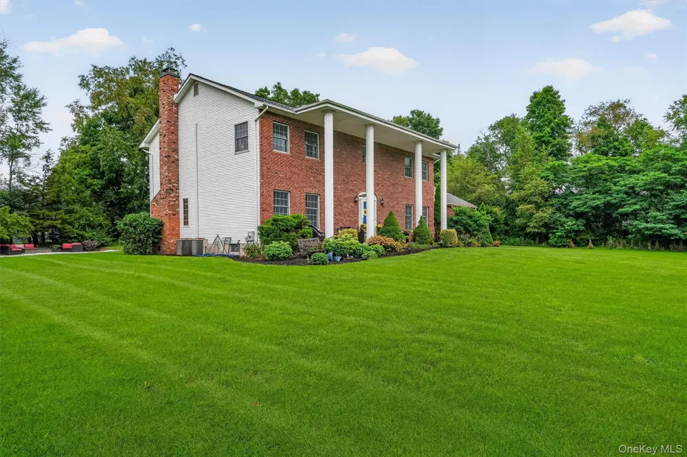 13 Bianca Boulevard Chester, NY 10918