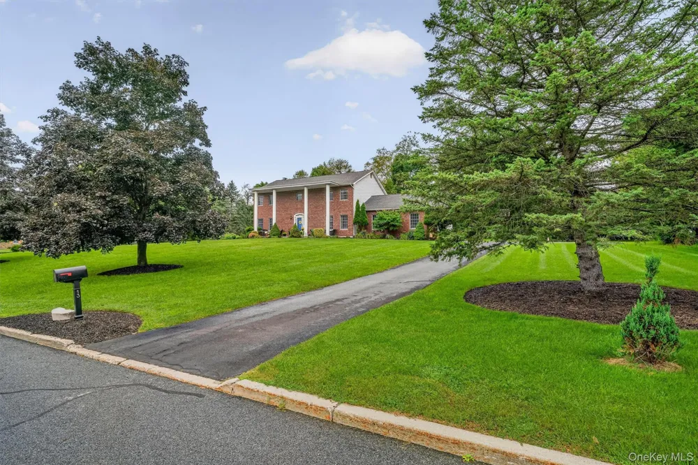 13 Bianca Boulevard Chester, NY 10918