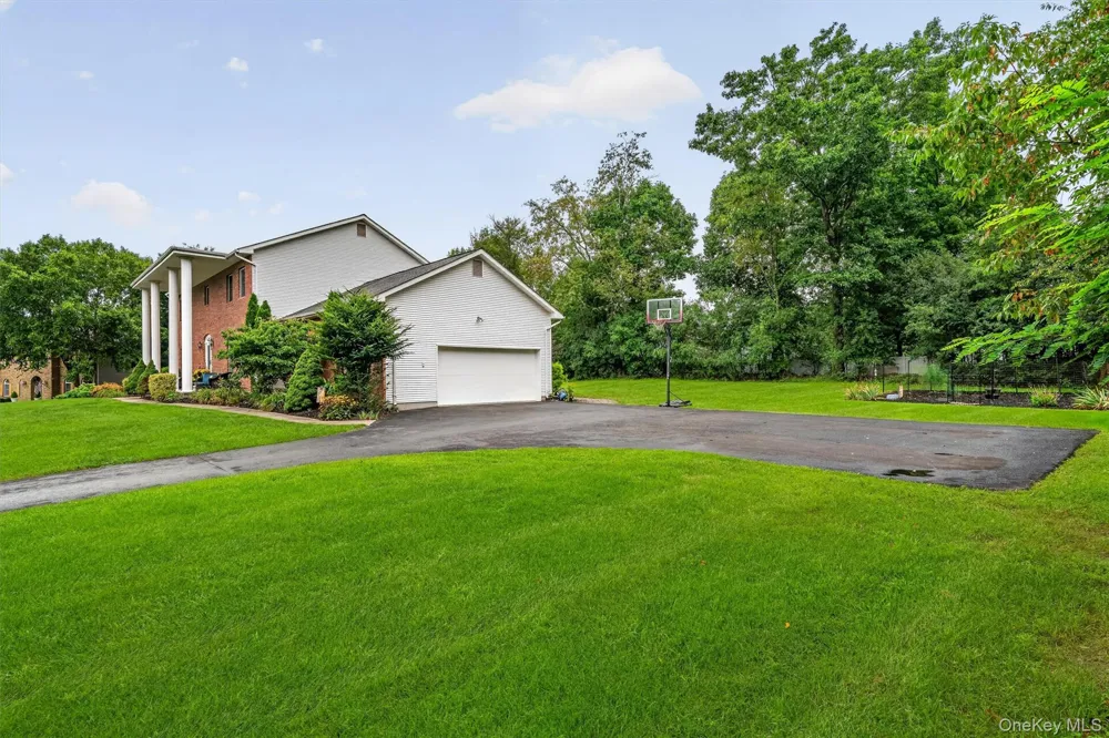 13 Bianca Boulevard Chester, NY 10918