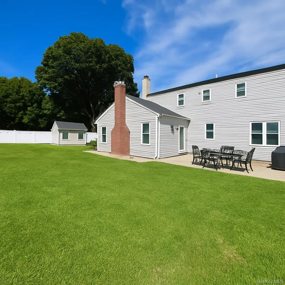 7 Carston Street W Selden, NY 11784