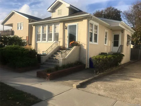 517 E Market Street