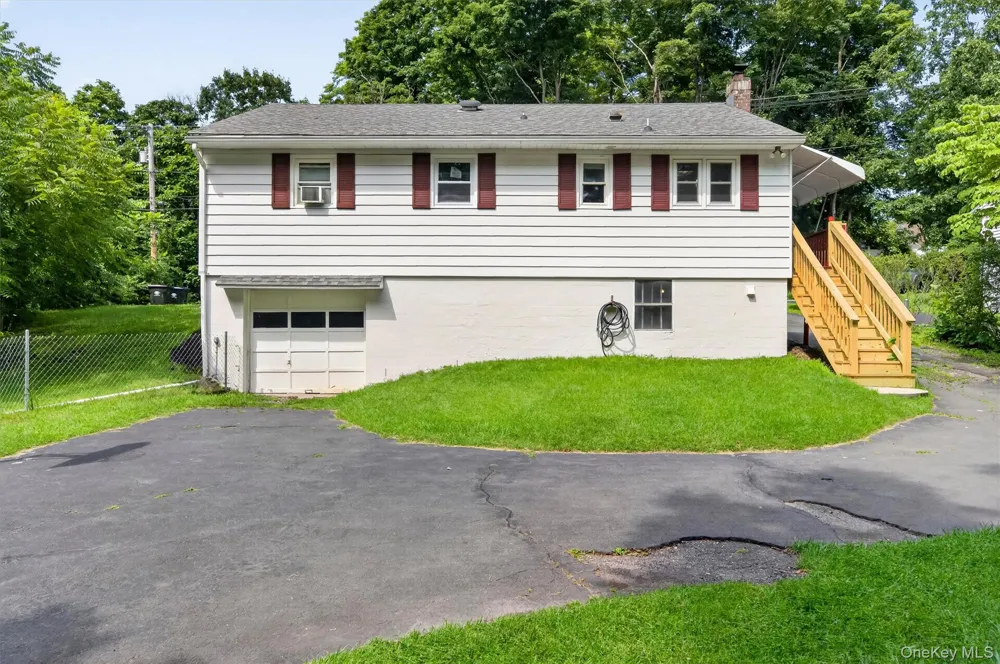 31 Leslie Road Newburgh, NY 12550