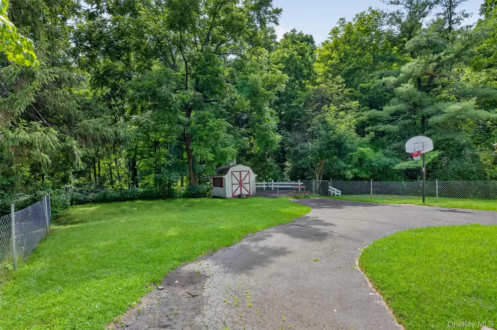 31 Leslie Road Newburgh, NY 12550
