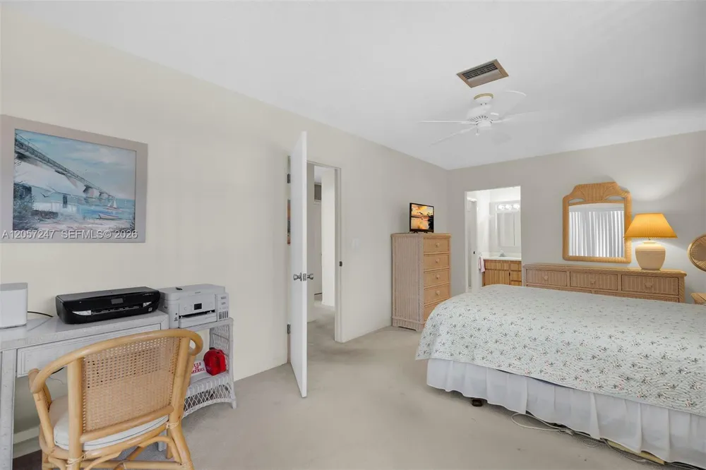 350 11th St Key Colony, FL 33051