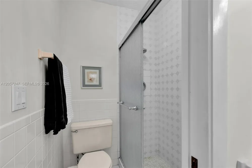 350 11th St Key Colony, FL 33051