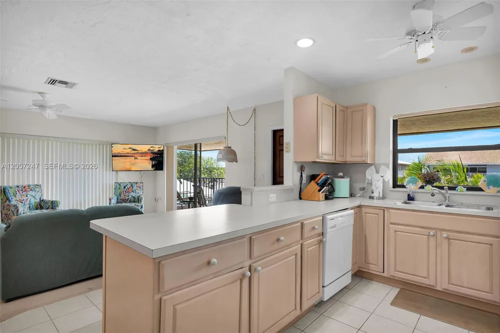 350 11th St Key Colony, FL 33051