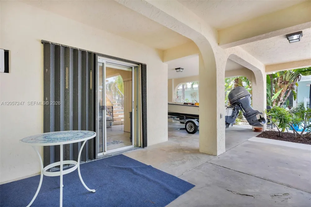 350 11th St Key Colony, FL 33051