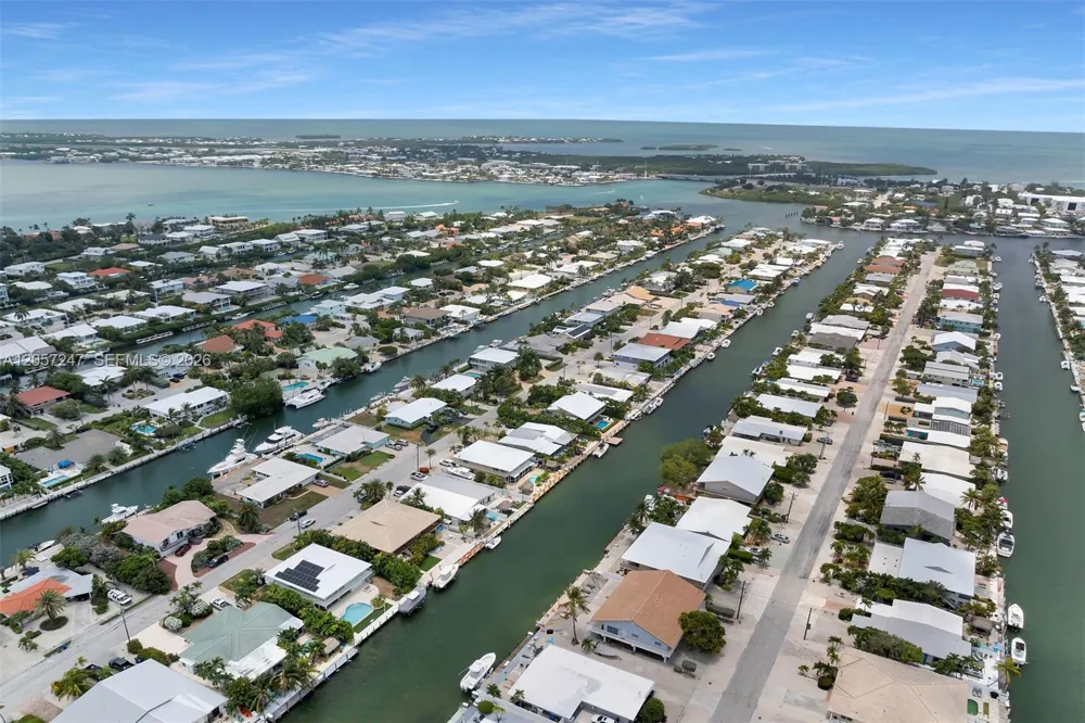 350 11th St Key Colony, FL 33051
