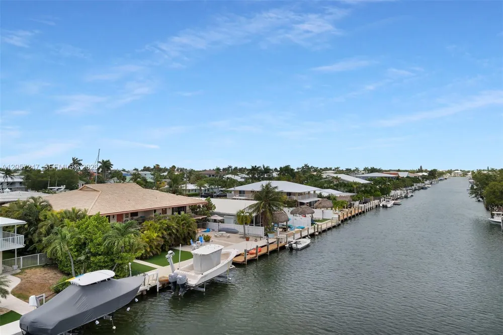 350 11th St Key Colony, FL 33051