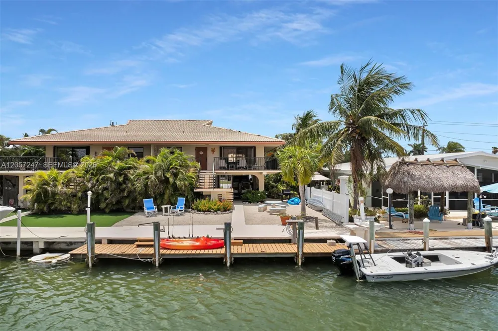 350 11th St Key Colony, FL 33051