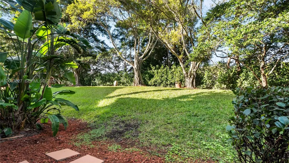 3889 Tree Top Dr #3889 Weston, FL 33332