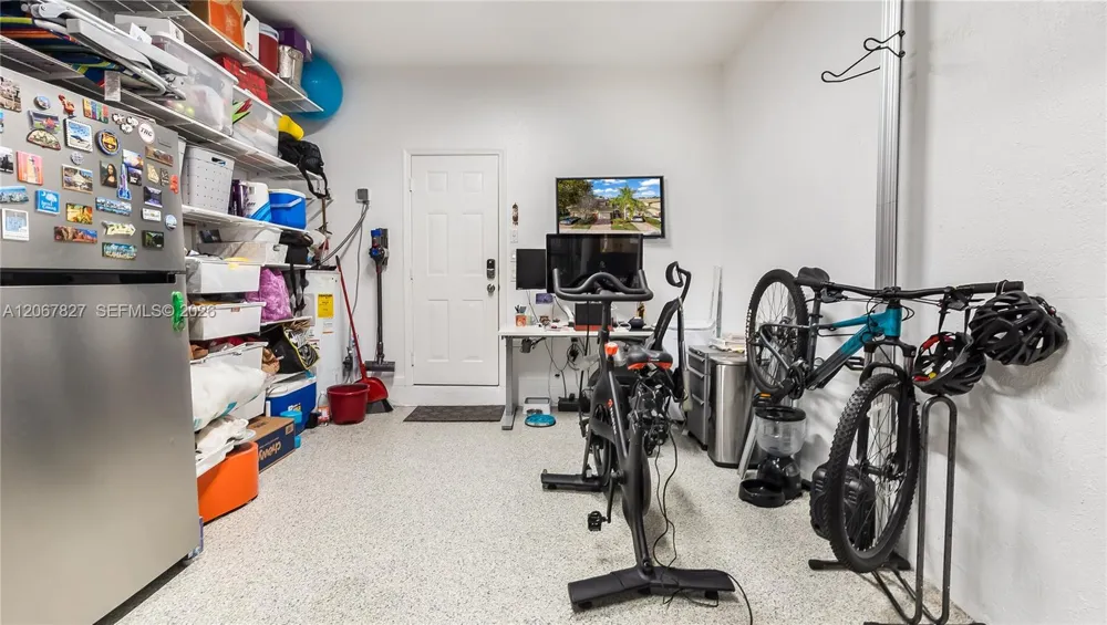 3889 Tree Top Dr #3889 Weston, FL 33332