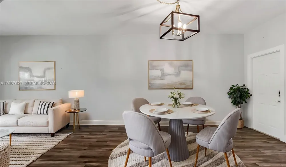 3889 Tree Top Dr #3889 Weston, FL 33332
