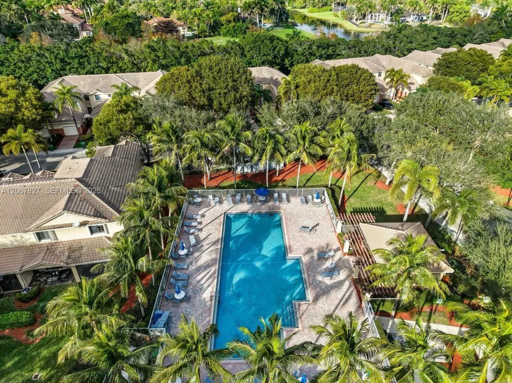 3889 Tree Top Dr #3889 Weston, FL 33332