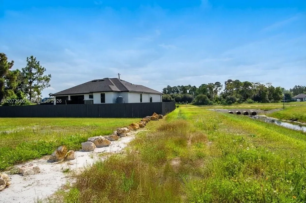 3705 SUNSHINE BLVD  N Lehigh Acres, FL 33971