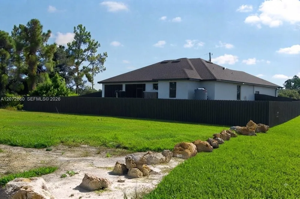 3705 SUNSHINE BLVD  N Lehigh Acres, FL 33971