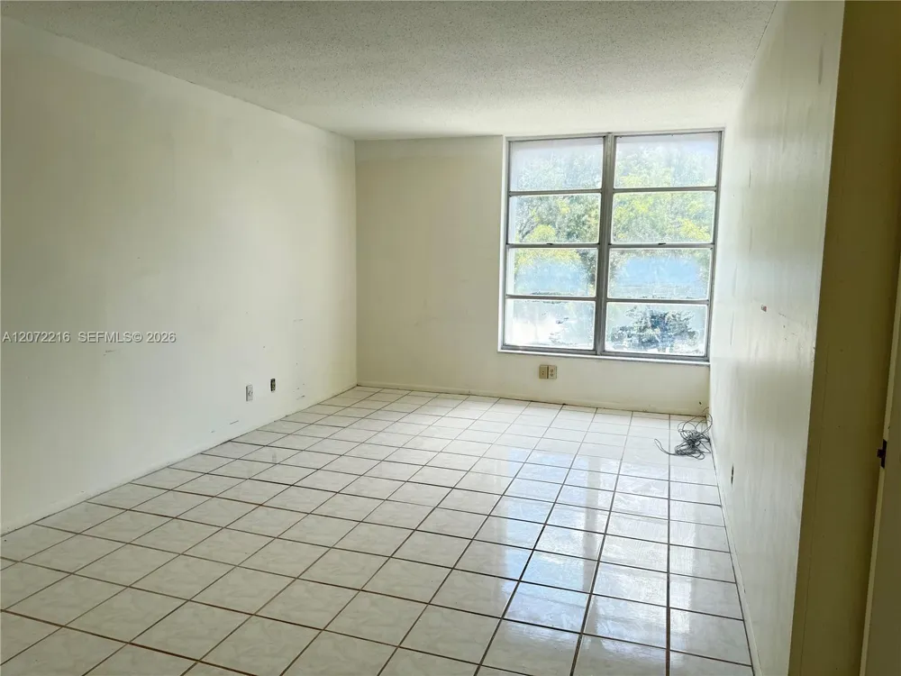 6903 Cypress Rd #C26 Plantation, FL 33317