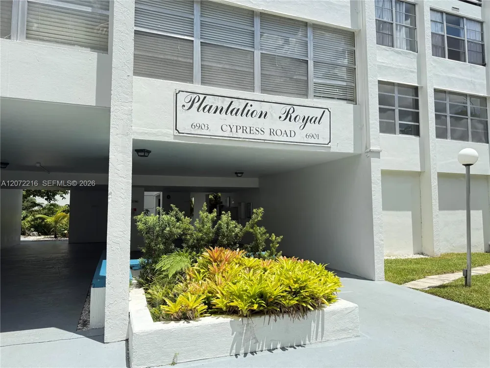 6903 Cypress Rd #C26 Plantation, FL 33317