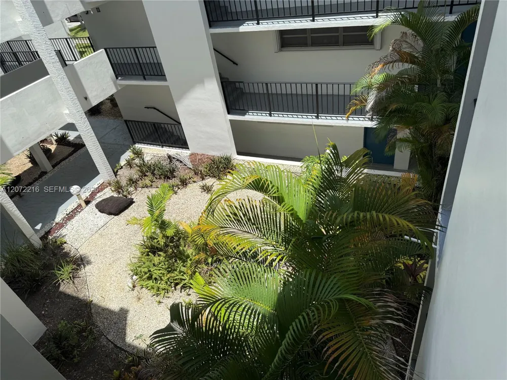6903 Cypress Rd #C26 Plantation, FL 33317