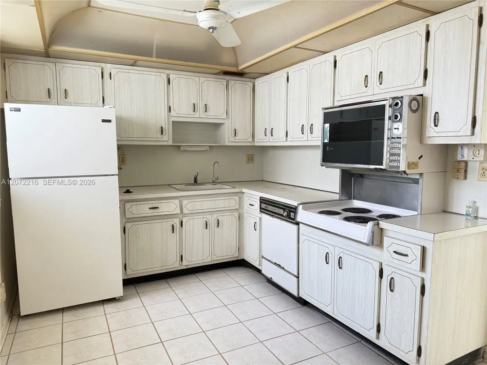 6903 Cypress Rd #C26 Plantation, FL 33317