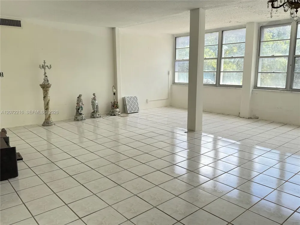 6903 Cypress Rd #C26 Plantation, FL 33317