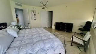 18201 Collins Ave #5009 Sunny Isles Beach, FL 33160